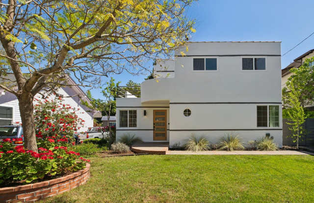 Stunning Luxury 2BR with Wraparound Deck in Downtown Palo Alto photos photos
