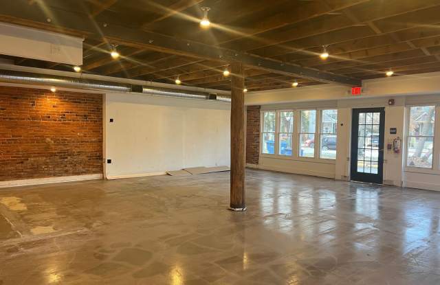 242 WOOD Street Gallery 4