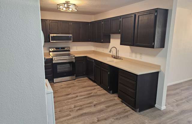 500 S Lake Havasu Ave S Gallery 4
