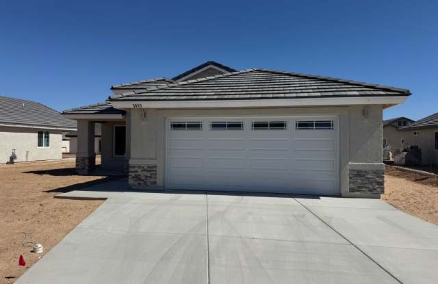 Brand New 3 bedroom home with 2 car garage in San Luis AZ. photos photos