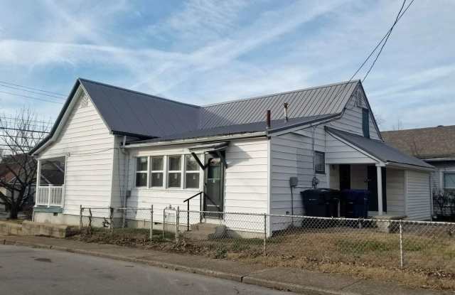COMING SOON! Historic 2 BR House! Bonus Room, W/D Hookups; Off-Street Parking photos photos