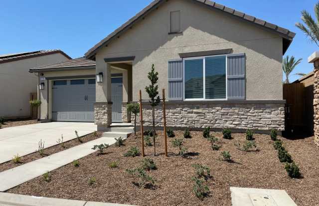 1165 Significant Way W - 1165 Significant Way West, Madera County, CA 93636