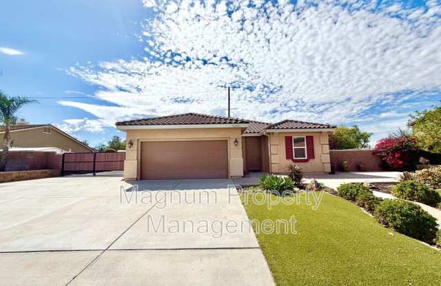 33205 Gypsum St Gallery 1