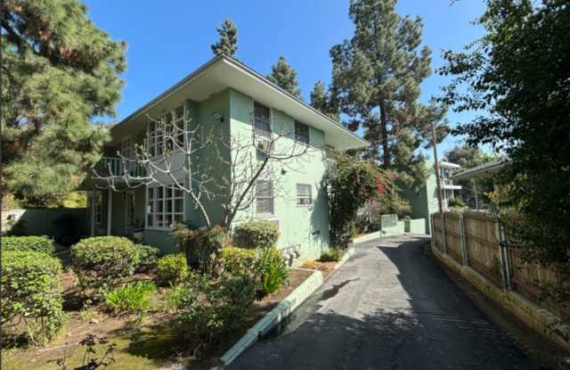 1625 Raymond Hill Rd photos photos