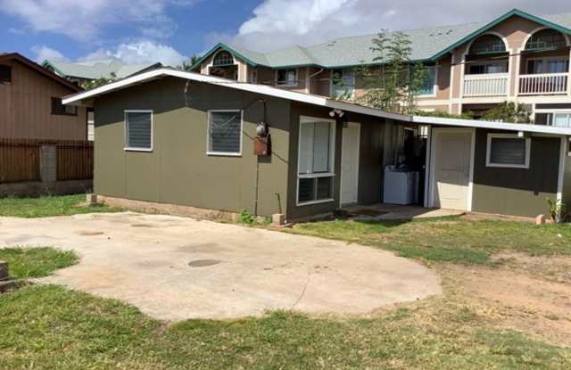 3 Bedroom / 1 Bath House in Wailuku for rent! photos photos