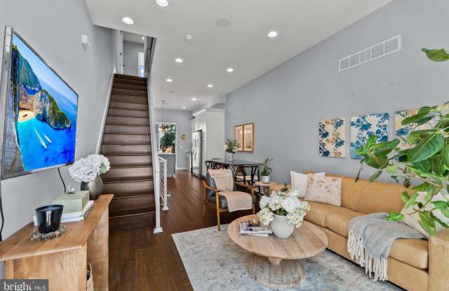 1841 MOUNTAIN ST Gallery 4