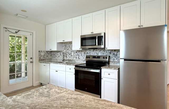 ***ANNUAL RENTAL***UNDER RENOVATIONS***NEW PICTURES TO COME***NO HOA*** Gallery 1