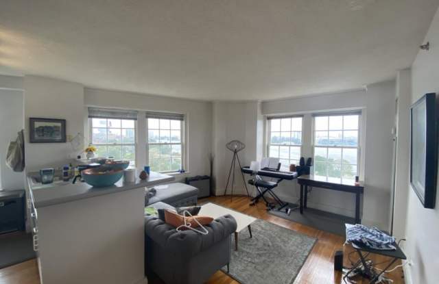 534 Beacon St. Gallery 1