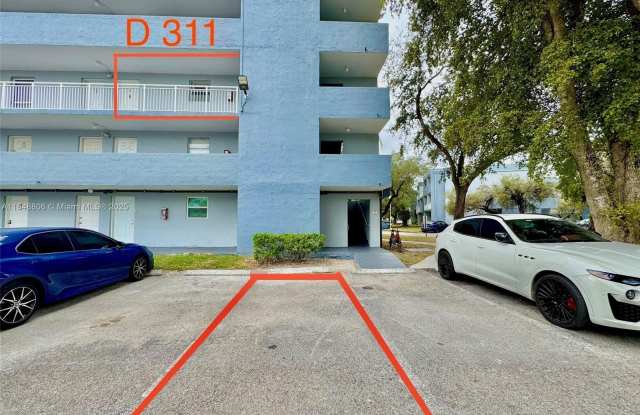 9357 Fontainebleau Blvd photos photos