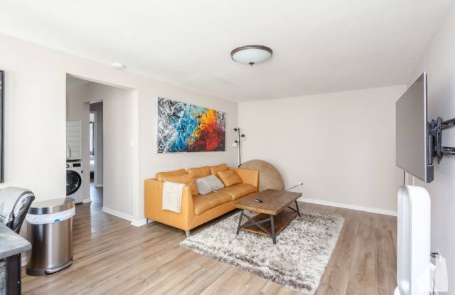 6427 North Hermitage Avenue photos photos