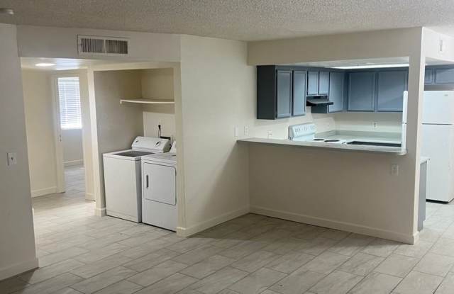 2 Bedroom 2 Bath Craig & Nellis Gallery 1