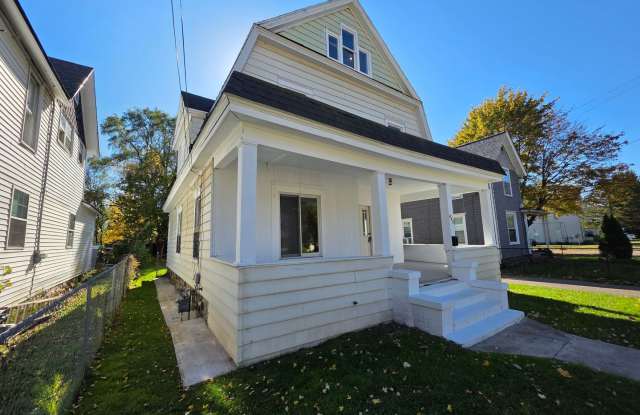 Five Bedroom House Available in Battle Creek photos photos Five Bedroom House Available in Battle Creek photos photos