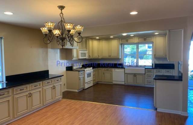 4627 Judson Way Gallery 4