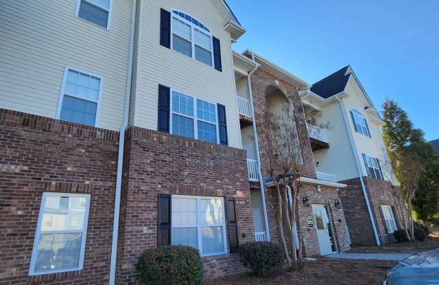 Great condo near Hanes Mall area, Clemmons and I40 - 2421 Eagle Creek Court, Winston-Salem, NC 27103 Great condo near Hanes Mall area, Clemmons and I40 - 2421 Eagle Creek Court, Winston-Salem, NC 27103