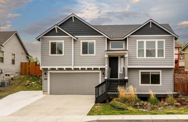 Refined Living in the Heart of Bend — Fully Remodeled Home for Lease photos photos Refined Living in the Heart of Bend — Fully Remodeled Home for Lease photos photos