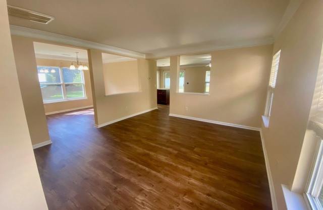 804 Roni Court photos photos
