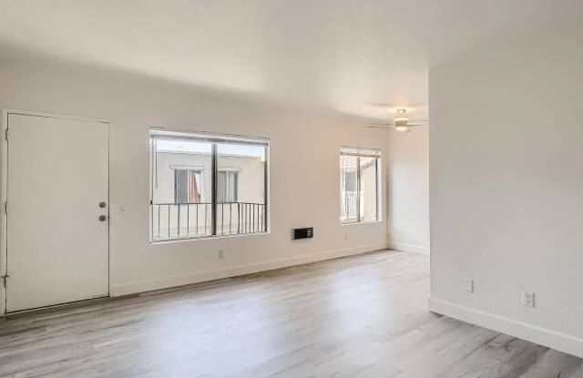 3825 Van Dyke Ave Apt 6 photos photos