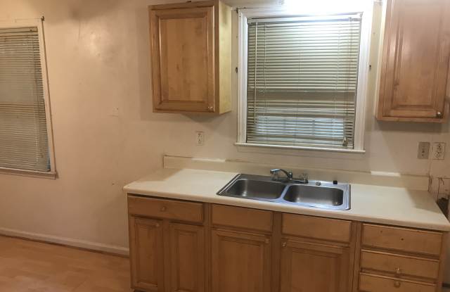 1910 N John Ct Gallery 2