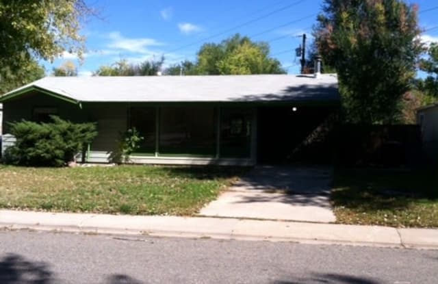 5805 E Minnesota Dr - 5805 East Minnesota Drive, Denver, CO 80224
