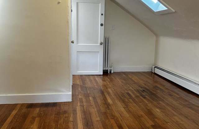 6 Dudley St. Gallery 3