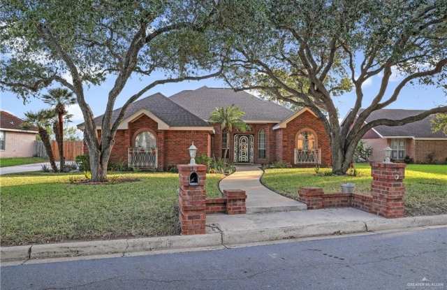 416 E Nassau Avenue - 416 East Nassau Avenue, McAllen, TX 78503