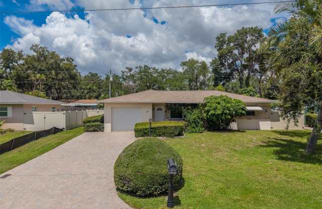 9741 52nd Ter N photos photos