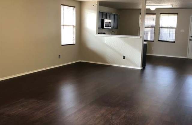 6324 Thoroughbred Trail Gallery 2