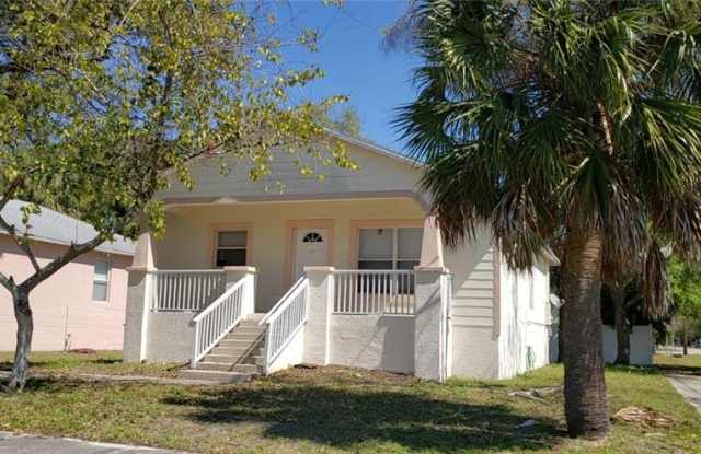7316 S GERMER STREET Gallery 2
