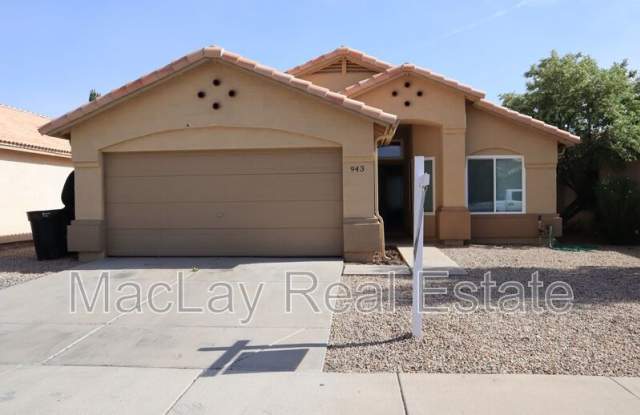 943 E Carla Vista photos photos