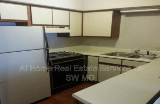 2856 S Rogers photos photos