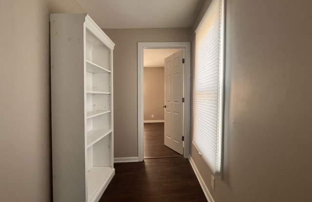 264 Kenwood Avenue Gallery 2