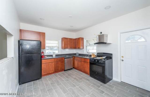 114 Chestnut Avenue photos photos