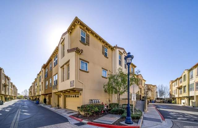 $4095 / 3BR - GORGEOUS NEWER MILPITAS HOME photos photos