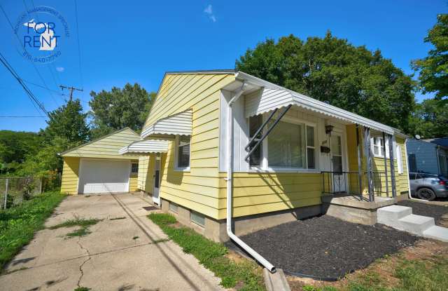 1920 Greenbrook Lane Gallery 2