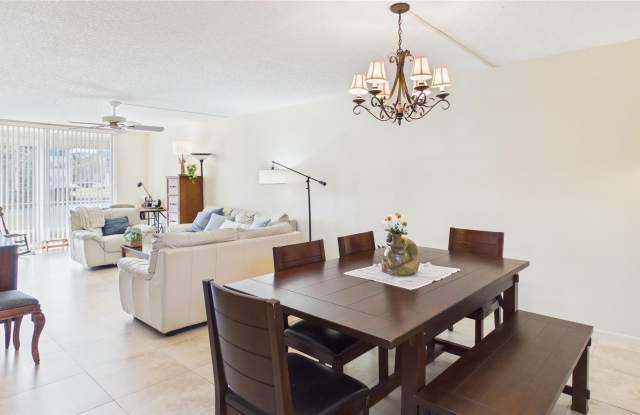 381 S Hollybrook Drive unit: 106 photos photos