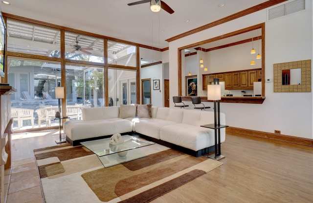 6434 Southpoint Drive Gallery 4