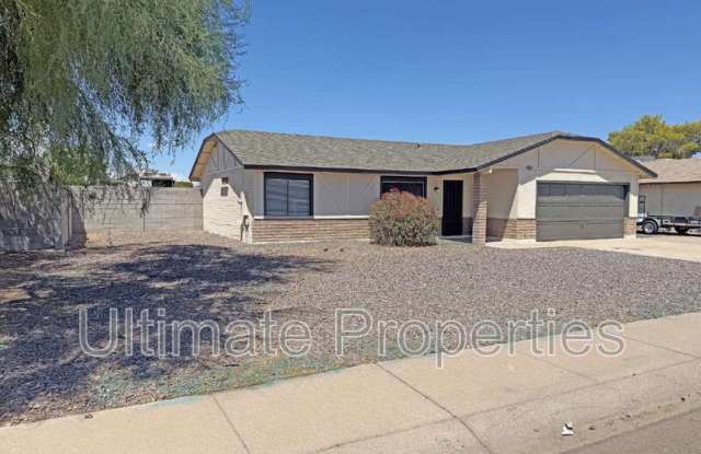 9538 W Echo Ln Gallery 3