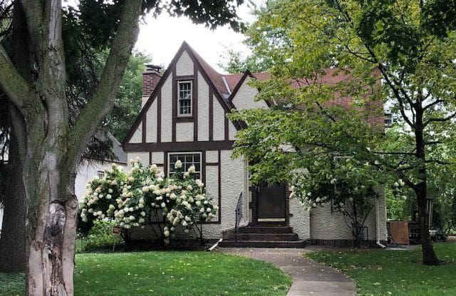 955 Ottawa Ave - 955 Ottawa Avenue, West St. Paul, MN 55118