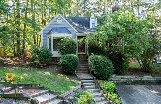 Four Bedroom Home! Gallery 1