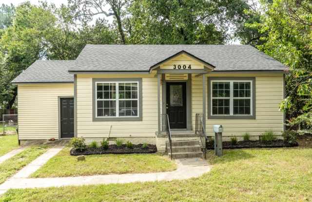 Freshly Updated 3 Bedroom House photos photos