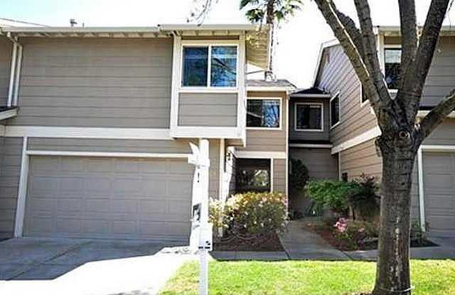 3 Bed 2.5 Bath In Walnut Creek Gallery 1