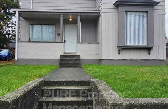 1611 E Street photos photos