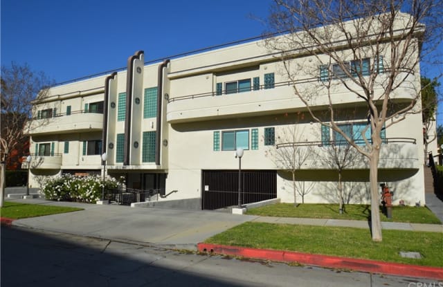 4447 W Lakeside Drive - 4447 W Lakeside Dr, Burbank, CA 91505