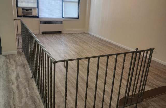 98-33 64 Avenue - 98-33 64th Avenue, Queens, NY 11374