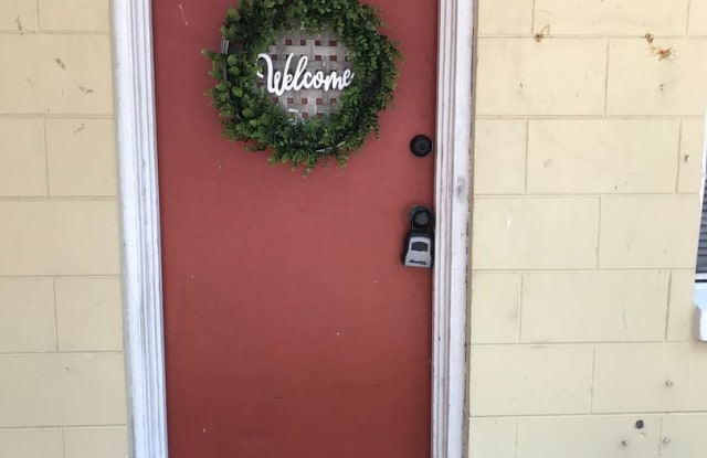 2109 S Mills Ave - 2109 Mills Avenue, Orlando, FL 32806