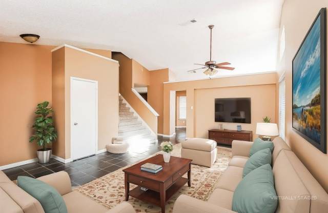 2212 Thistlewood Court Gallery 3