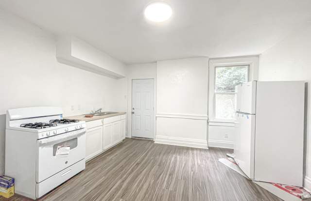 Available Now - Completely renovated 2 bedroom unit in Hazelwood neighborhood! - 116 Tecumseh Street, Pittsburgh, PA 15207