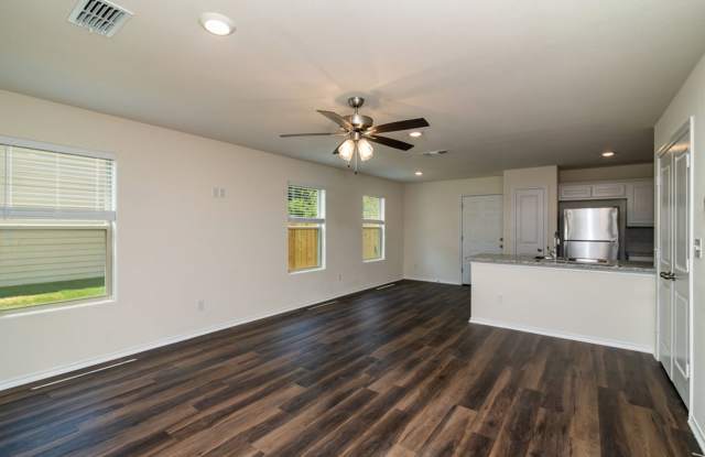 AVAILABLE NOW!  3 BEDROOM DUPLEX LOCATED IN WHITERIGHT TEXAS! Gallery 4