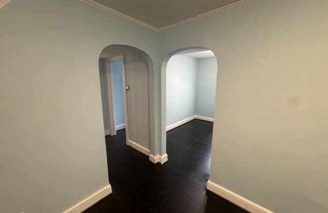 3 W Sedgwick St Gallery 3