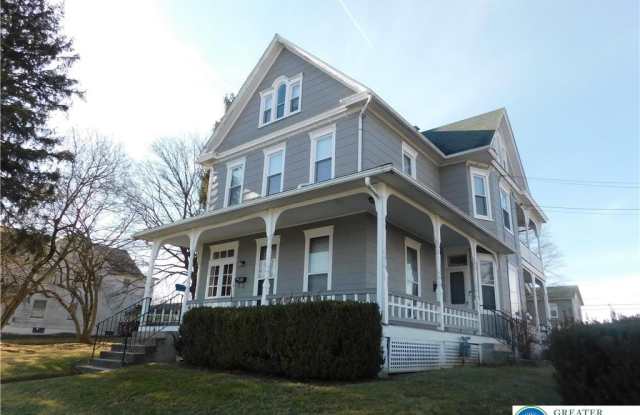 300 S 9th Street unit: 2/Upstairs photos photos